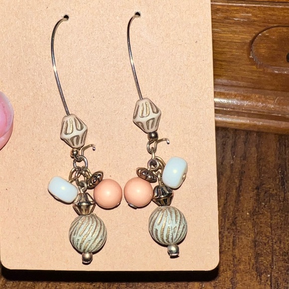 Beaded Stone Boho Dangle Drop Earrings - Picture 4 of 9